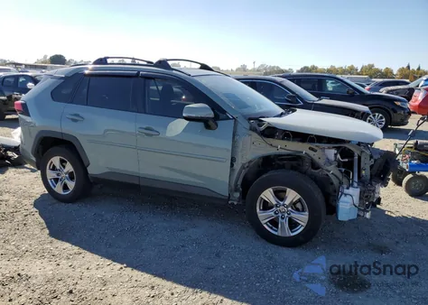 2022 Toyota Rav4 Xle из США, поврежденный, VIN 2T3P1RFV2NW280283